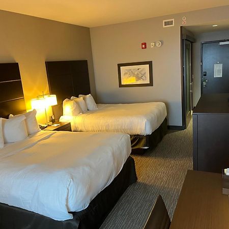 Wingate By Wyndham Altoona Downtown/Medical Center Hotel Bagian luar foto