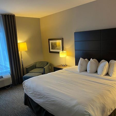 Wingate By Wyndham Altoona Downtown/Medical Center Hotel Bagian luar foto